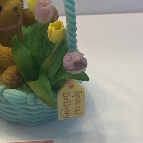NEW! Cherished Teddies, Betty Lou, Special Delivery - Picture 3 of 16